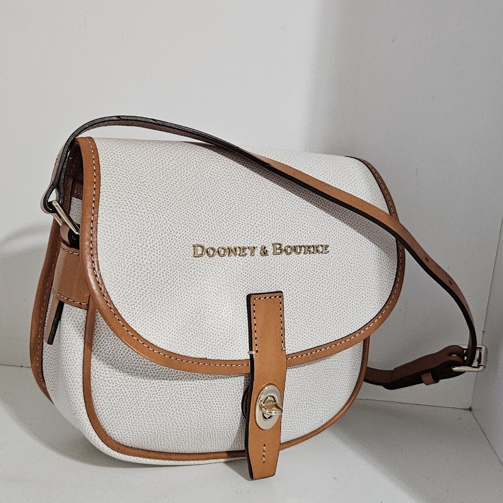 Like New!Dooney And Bourke Ivory/tan leather Shoulder bag - Picture 8 of 15